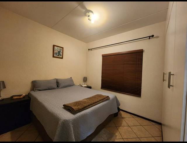 2 BEDROOM TOWNHOUSE FOR SALE IN ALBERTSDAL